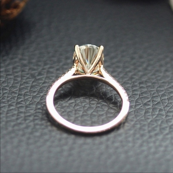 2 CT Oval Engagement Ring Rose Gold - Picture 2 of 4